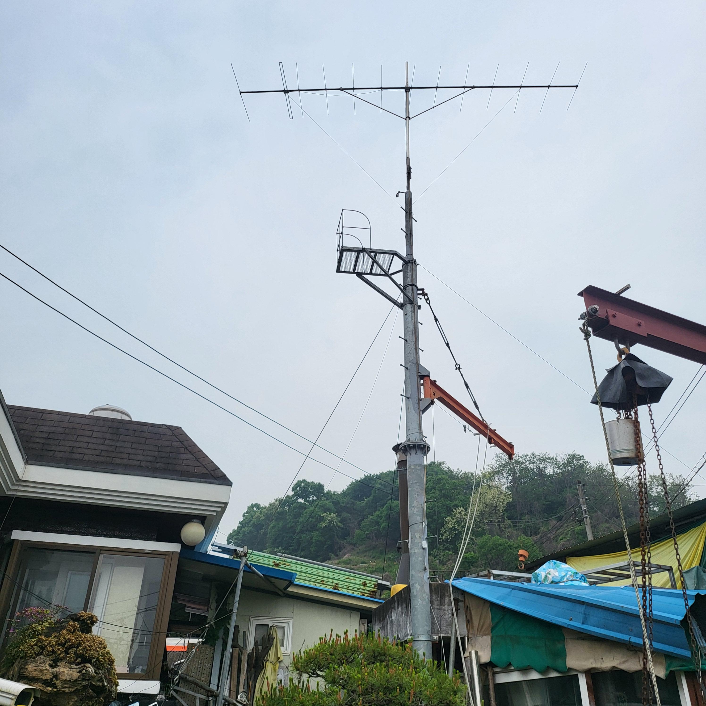 20220513_172215.jpg : 충주 어느 동호인댁 fm 안테나
